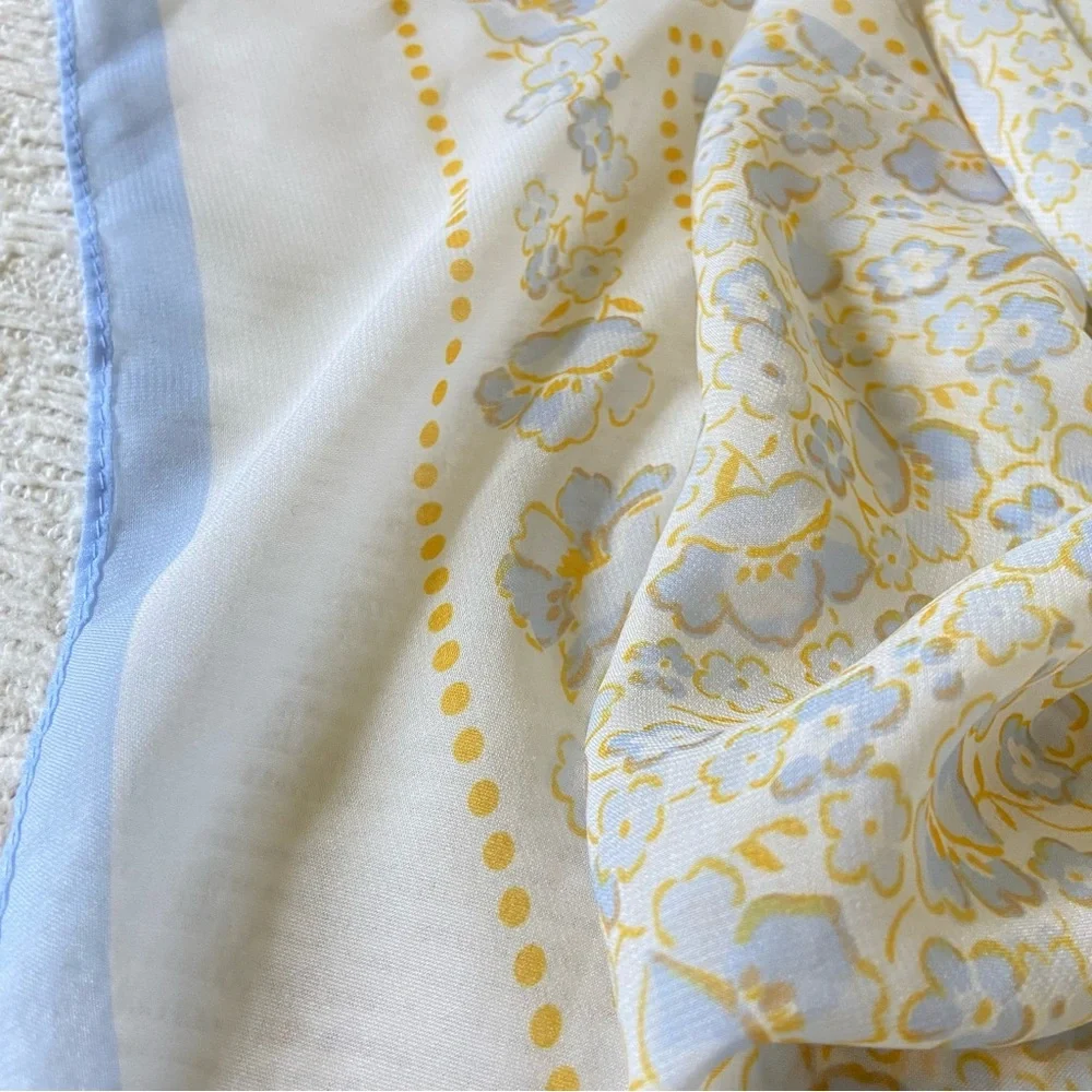 Time and Tru Women's Floral Print Square Scarf